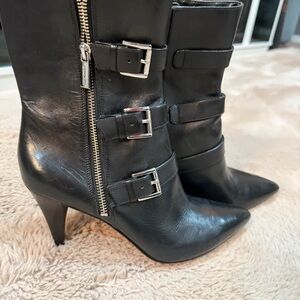 Chic Black Heeled Boots with Buckle Details